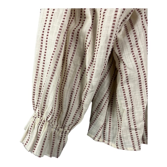 FINAL SALE Elizabeth & James Pintuck Embroidered Peasant Blouse | Size Medium - Picture 4 of 8